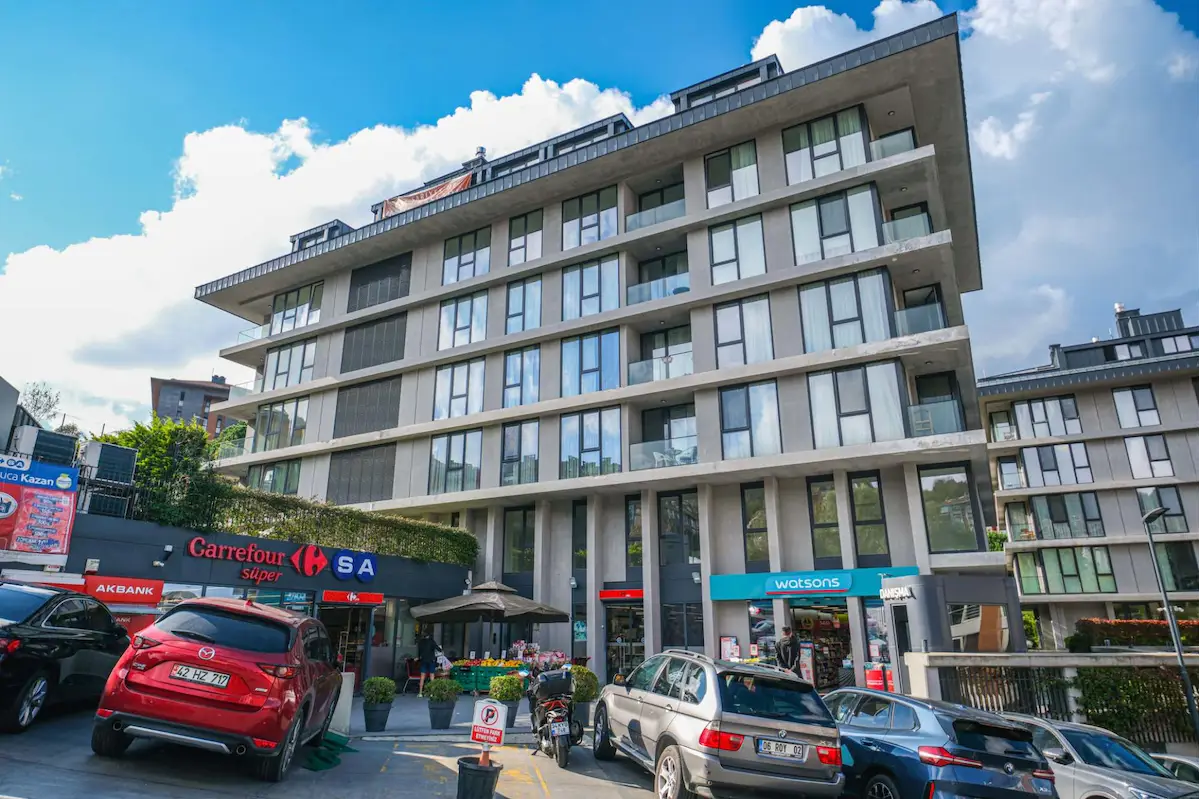 KOÇ ÜNİVERSİTESİ BÖLGESİNİN EN İYİ SİTESİ  AYA SARIYER’DE SIFIR KİRALIK DAİRE