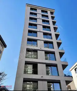 FENERBAHÇEDE KATTA TEK 4+1-140 M2 NET SATILIK DAİRE
