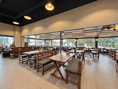 MERKEZİ KONUMDA DEVREN KİRALIK RESTORAN 550M²