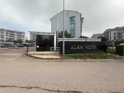 BAĞÇEŞME ALANPARK SİTESİ'NDE SATILIK LÜKS 4+2 BAHÇE DUBLEKS