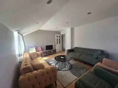 REMAX MODEL DEN ULUS CADDESİNE YAKIN SATILIK TEK TAPU ÇİFT APART