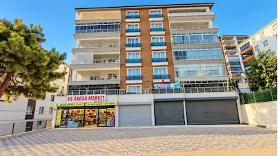 ALTINDAĞ FERİDUN ÇELİK’TE 1762. CADDE ÜZERİNDE SATILIK TİCARİ İŞ YERİ