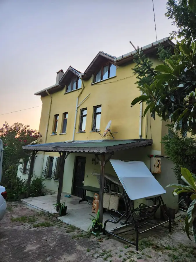 REMAX MASA GÜVENCESİYLE BEYKOZ ELMALI MAHALLESİ GENİŞ BAHÇELİ SATILIK VİLLA