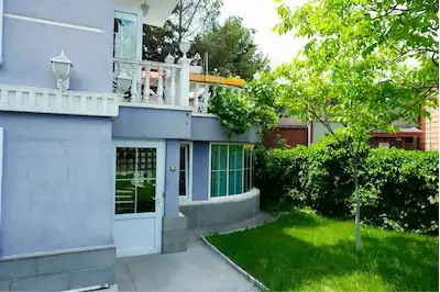 ÇAYYOLU KORU MAHALLESI’NDE ŞEÇKINLER SİTESİNDE SATILIK KÖŞE VILLA
