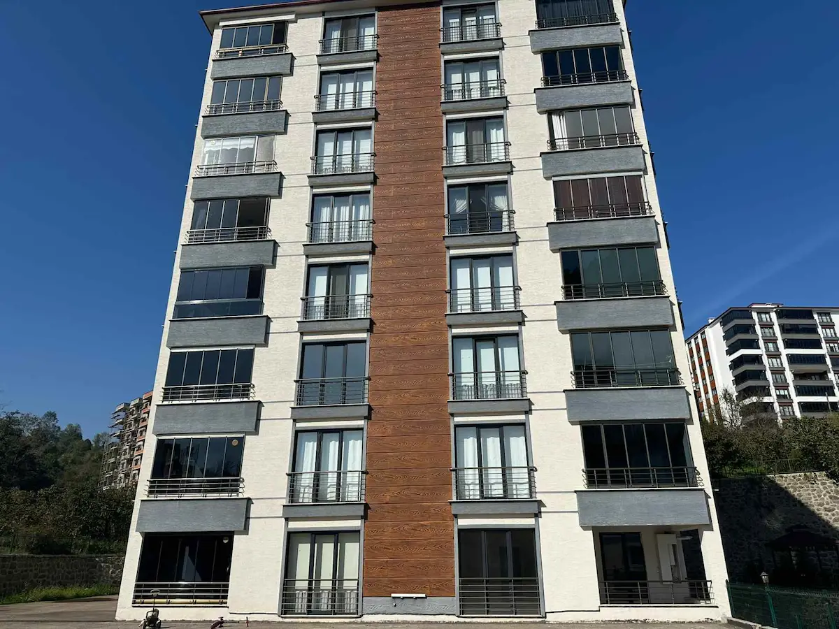 YALINCAK MAHALLESİNDE SITE IÇERISINDE 3+1 KİRALIK DAİRE