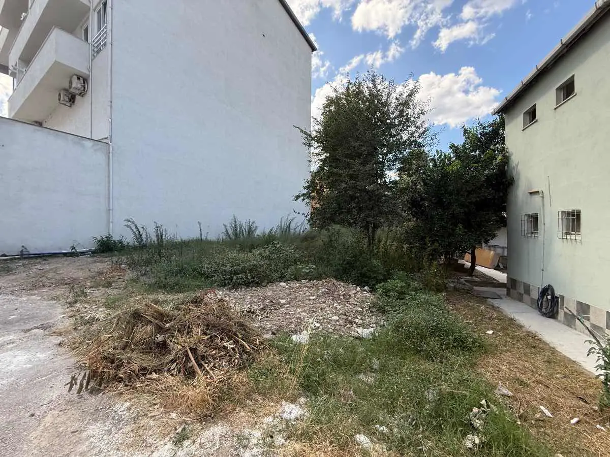 DILEK ERCAN REMAX ÇAKRA GÖLCÜK ÇIFTLIK D-130A YAKIN TICARI ARSA