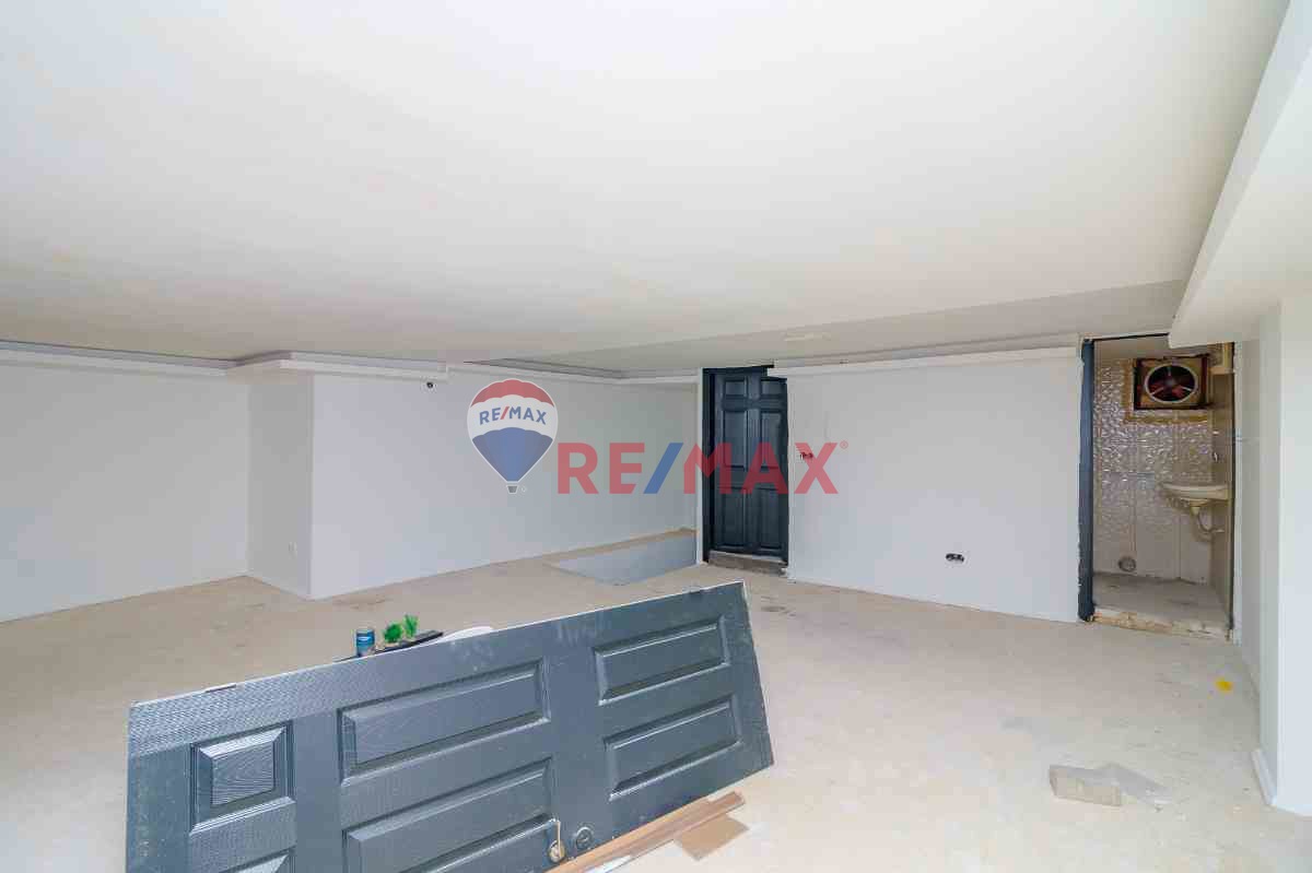 ALSANCAK KAHRAMANLAR ' DA 152 M² KIRALIK DÜKKAN 