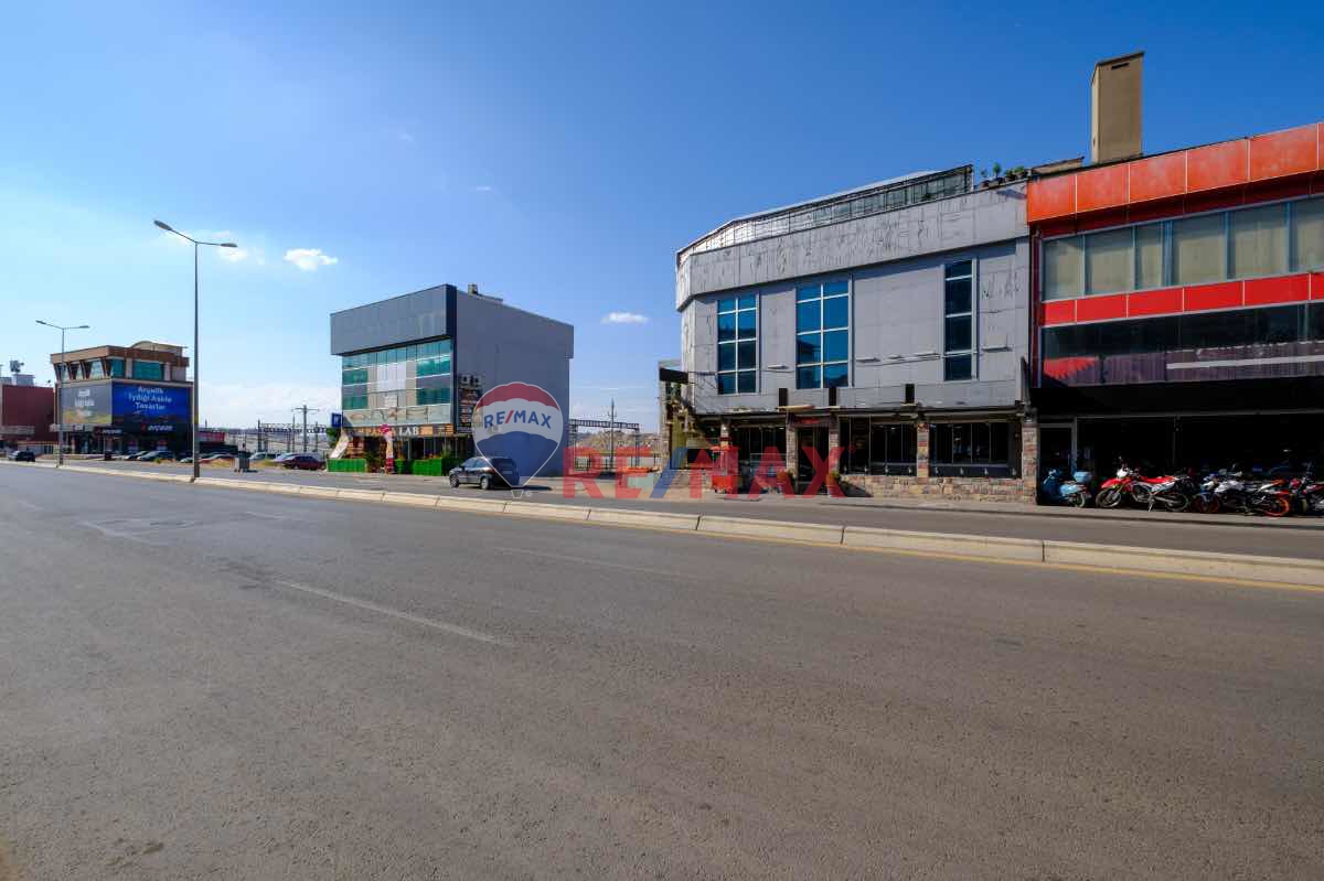 ETIMESGUT İSTASYON CADDESI'NDE 1.230 M² KAPSAMLI TICARI BINA