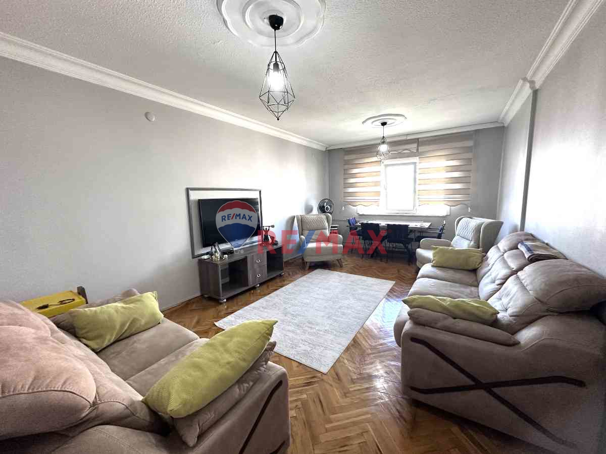 ATAKENT 2.ETAP BARIŞTEPESİNDE ARA KAT 3+1 SATILIK DAİRE