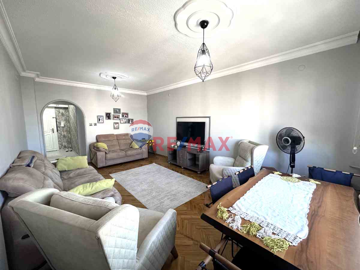 ATAKENT 2.ETAP BARIŞTEPESİNDE ARA KAT 3+1 SATILIK DAİRE