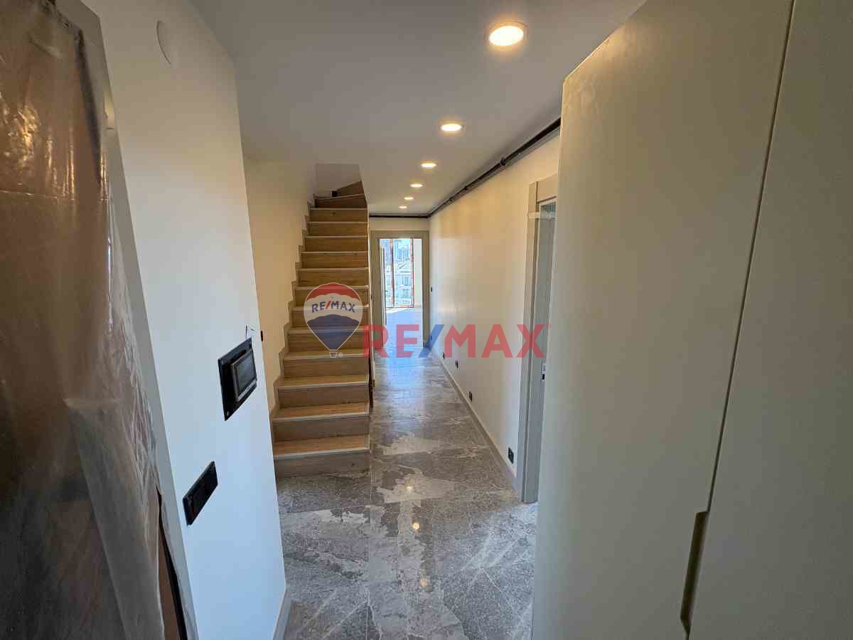 KADIKÖY SAHRAYICEDİT’TE YENİ BİNADA, ÇİFT GİRİŞLİ 5+2 DUBLEKS DAİRE