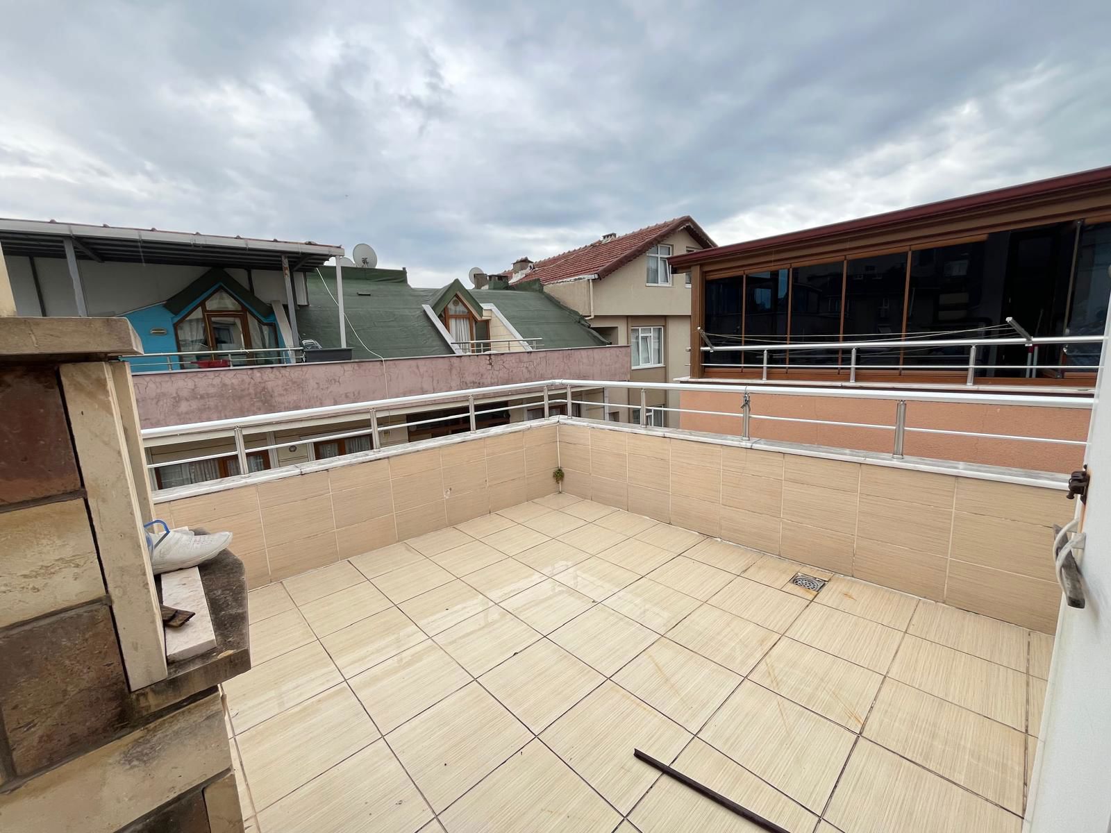 İÇERENKÖY MAHALLESİNDE YENİ BİNADA 4+2 YATIRIMLIK FIRSAT DUBLEKS