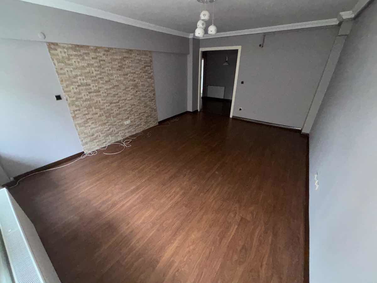 MALTEPE ÇINARDA TEMİZ GENİŞ KULLANIŞLI 3+1 KİRALIK 3. KAT DAİRE