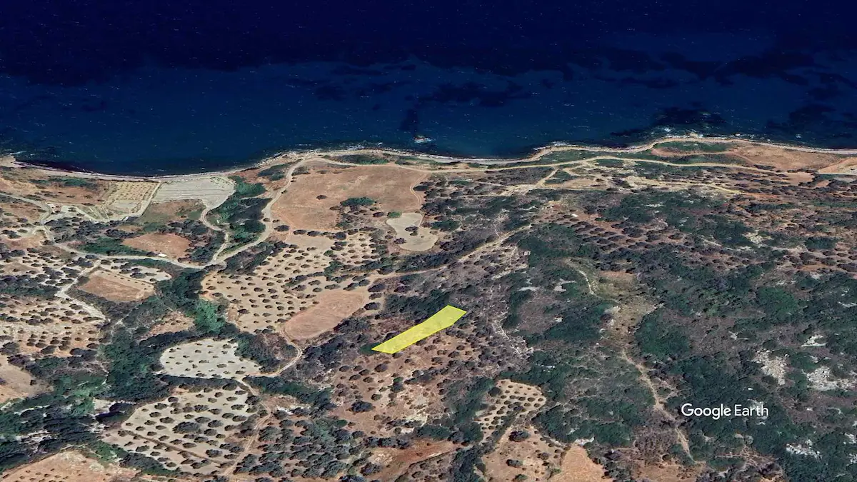 KUMBÜKÜ SAHILINE 1 KM MESAFEDE 1035 M² TARLA