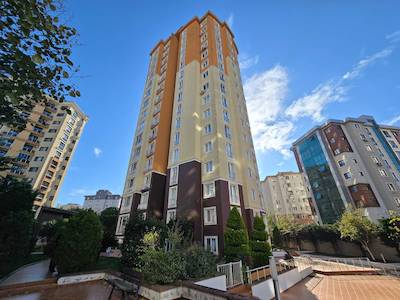 REMAX'DAN ATAŞEHIR SIMA RESIDENCE HAVUZLU EBEVEYN B. K.OTOPARKLI