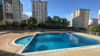 REMAX'DAN ATAŞEHIR SIMA RESIDENCE HAVUZLU EBEVEYN B. K.OTOPARKLI