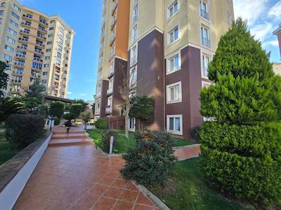 REMAX'DAN ATAŞEHIR SIMA RESIDENCE HAVUZLU EBEVEYN B. K.OTOPARKLI