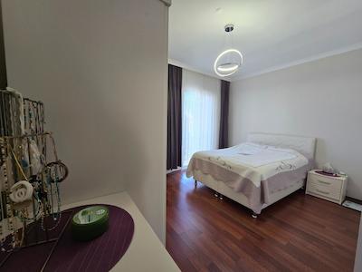 REMAX'DAN ATAŞEHIR SIMA RESIDENCE HAVUZLU EBEVEYN B. K.OTOPARKLI