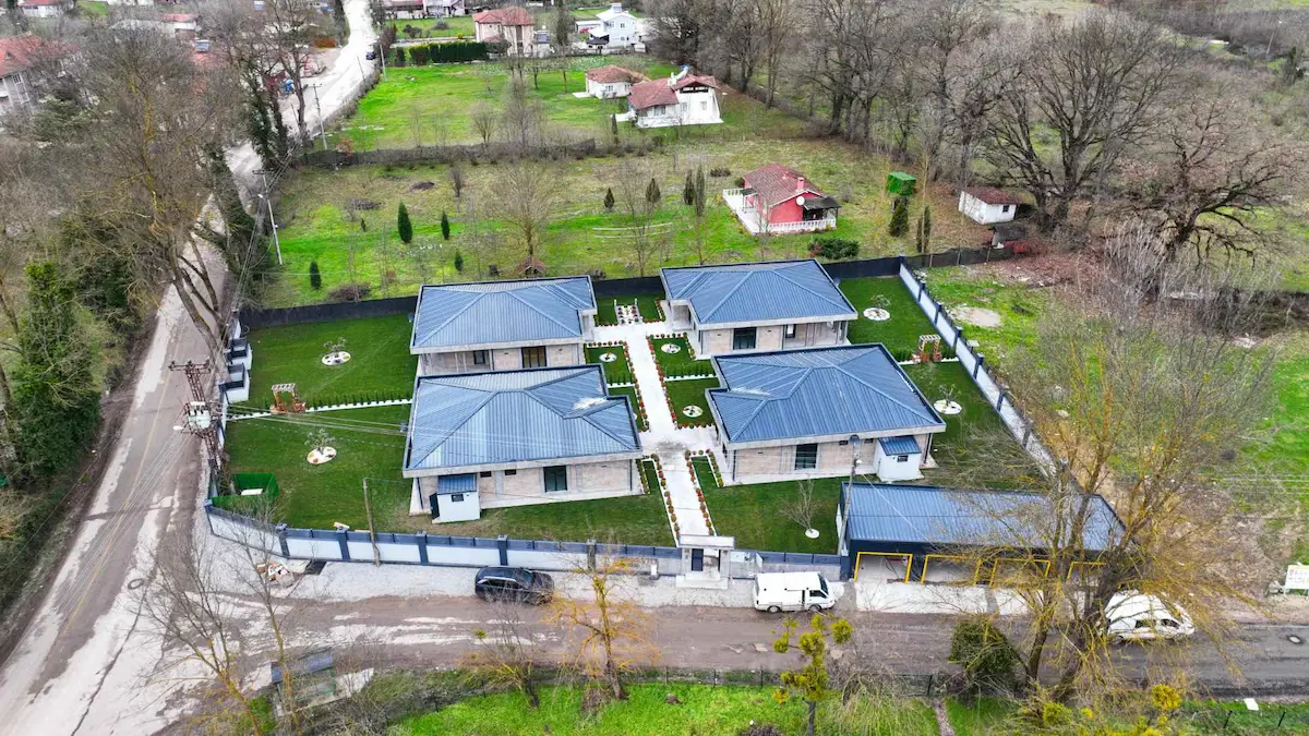 HENDEK UZUNCAORMAN 2350M2 ARSADA 4 ADET ULTRA LÜKS SATILIK VILLA8000