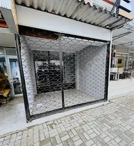 İZMIT MEHMET ALI PAŞA'DA KIRALIK 40M² DÜKKAN - ANA CADDEYE YAKIN