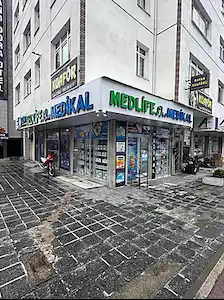 SAĞLIK SOKAKTA KÖŞE DÜKKAN