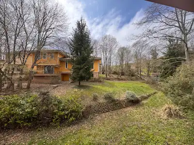 ŞILE KARABEYLI'DE DOĞANIN İÇERISINDE SATILIK TRIPLEKS ÖZEL VILLA