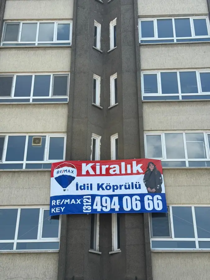 SIHHIYE-KIZILAY / HANIMELI SOKAK'TA 2+1 KIRALIK OFIS