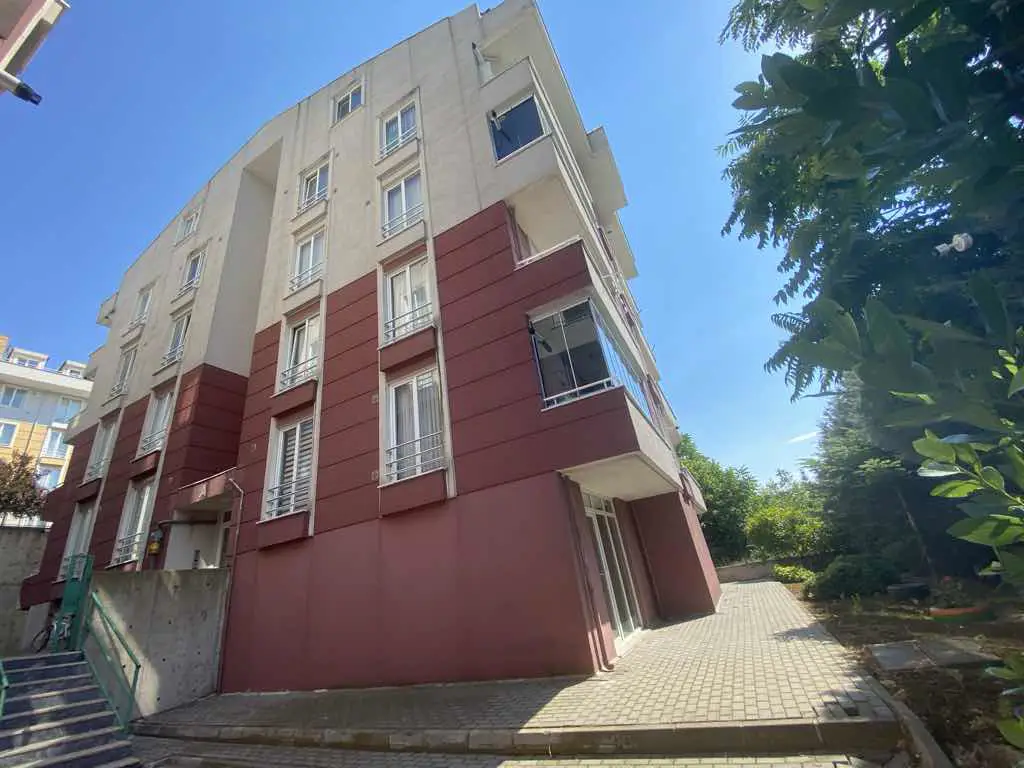 REMAX DREAM DEN BAĞÇEŞME KAVANİUM 2+1 ÇATI DUBLEX