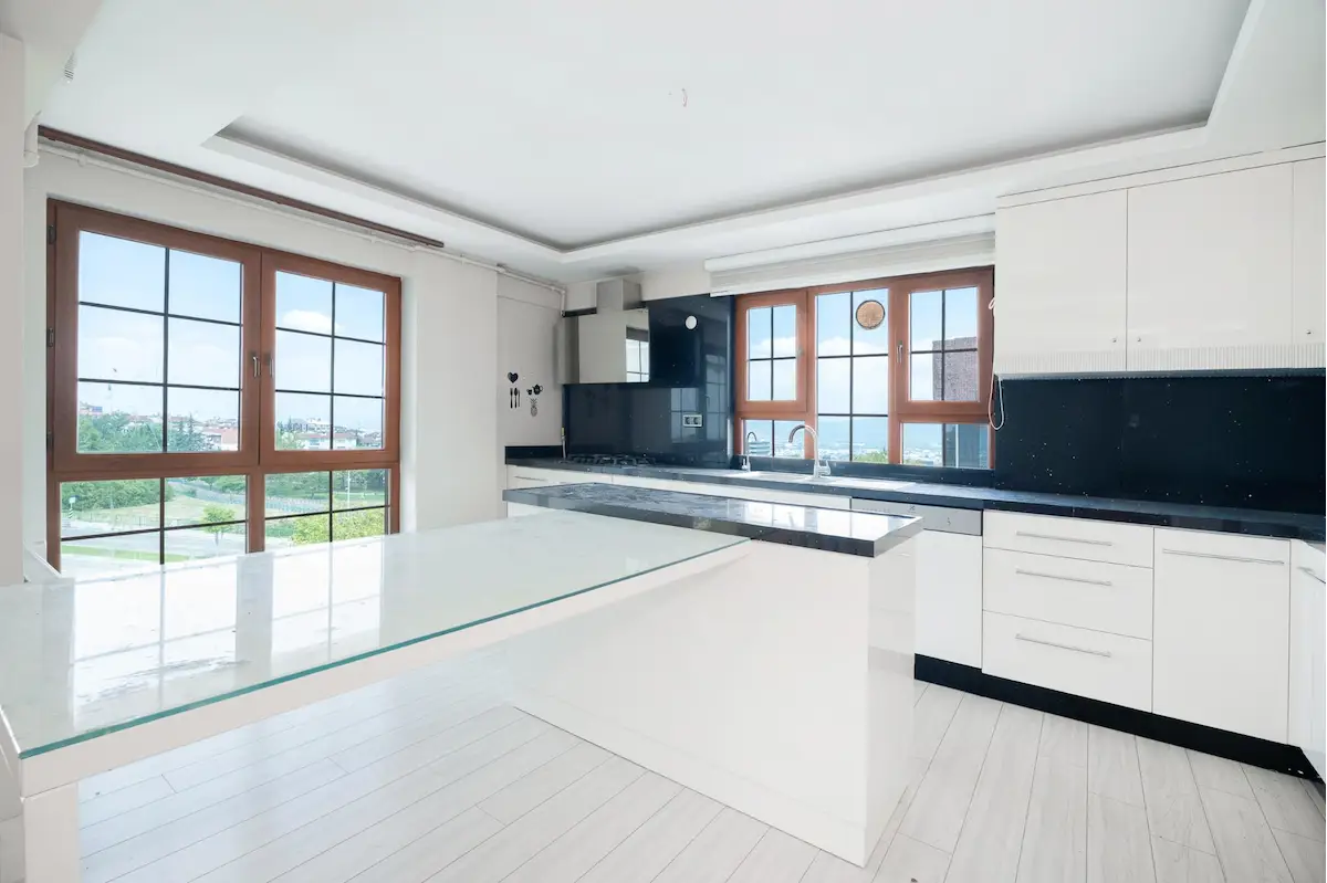 REMAX LEON BAĞLARALTI KONAT İNŞAAT ÖZEL YAPIM 4+1 DUBLEKS DAİRE
