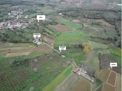KANDIRA ESENTEPE MAHALLESINDE KÖYE YAKIN SATILIK TEK TAPU TARLA