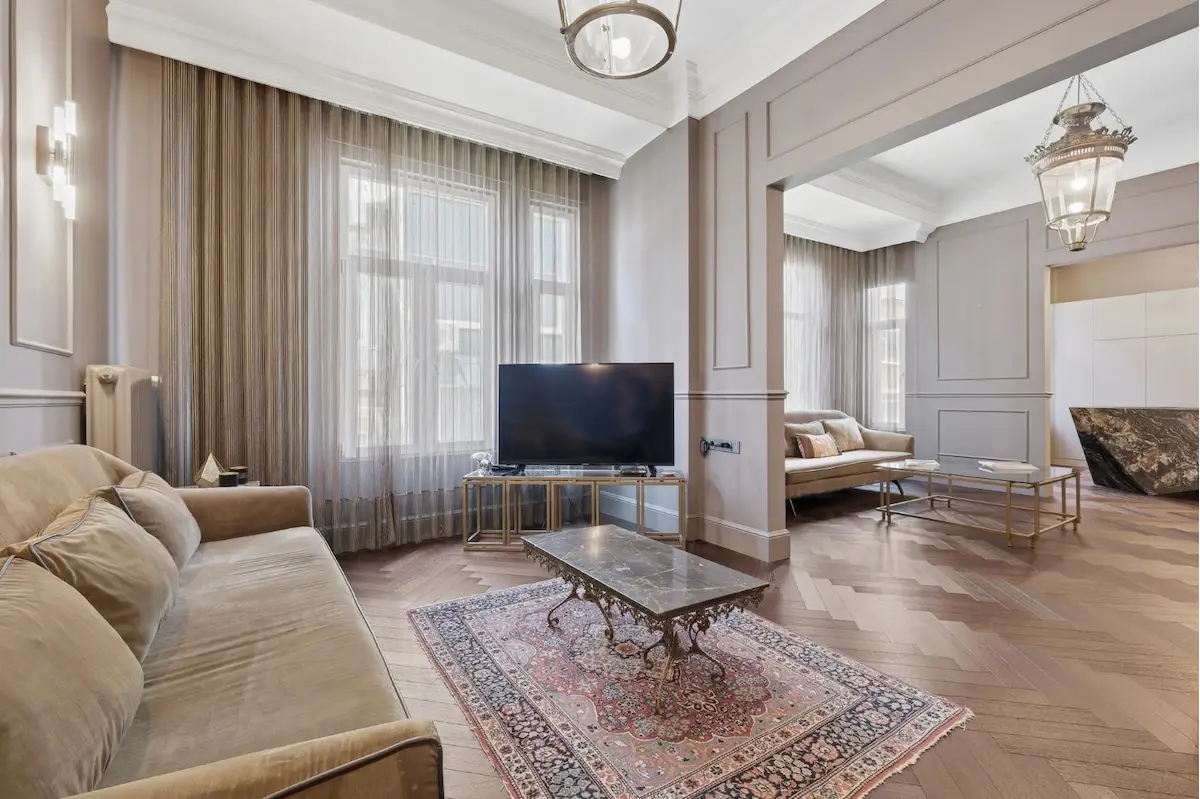 NİŞANTAŞI ITIR SK 4.5 ODA 1 SALON ÖZEL TASARIM 250M2 NET SATILIK 2