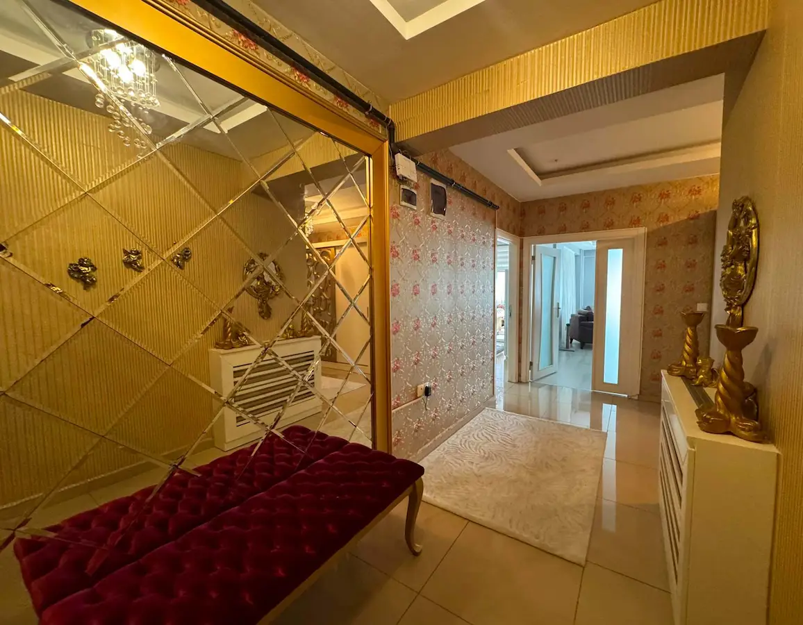 DEREBAHÇE'DE PRESTİJLİ SİTEDE FİYAT AVANTAJLI SATILIK 3+1 DAİRE