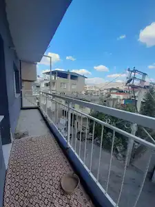 GÜMÜŞPALA MAHALLESİ’NDE BAHÇELİ SATILIK 3 KATLI BİNA
