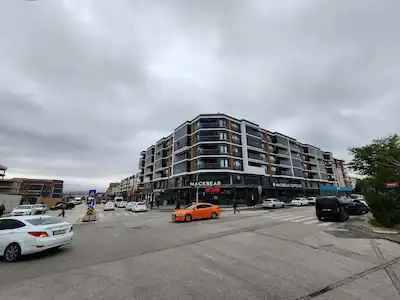 HASTANE VE METRO YAKINI KLİMALI 2+1 KİRALIK DAİRE
