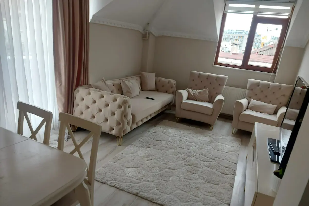 AVCILAR ÜNİVERSİTE MAH EŞYALI KİRALIK DAİRE