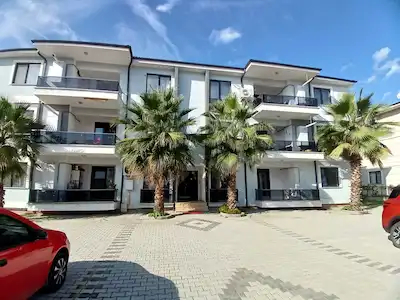 REMAX DESİGN YAZLIK PALMİYE SİTESİ’NDE 3+1 KİRALIK DAİRE