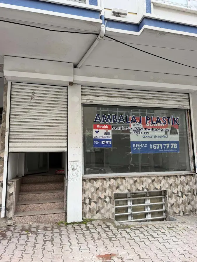 HALKALI MERKEZDE KİRALIK BOŞ DÜKKAN
