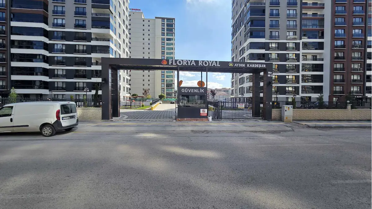 FLORYA ROYALDE 3 CEPHELİ 160 M2 NET 4+1 SATILIK DAİRE