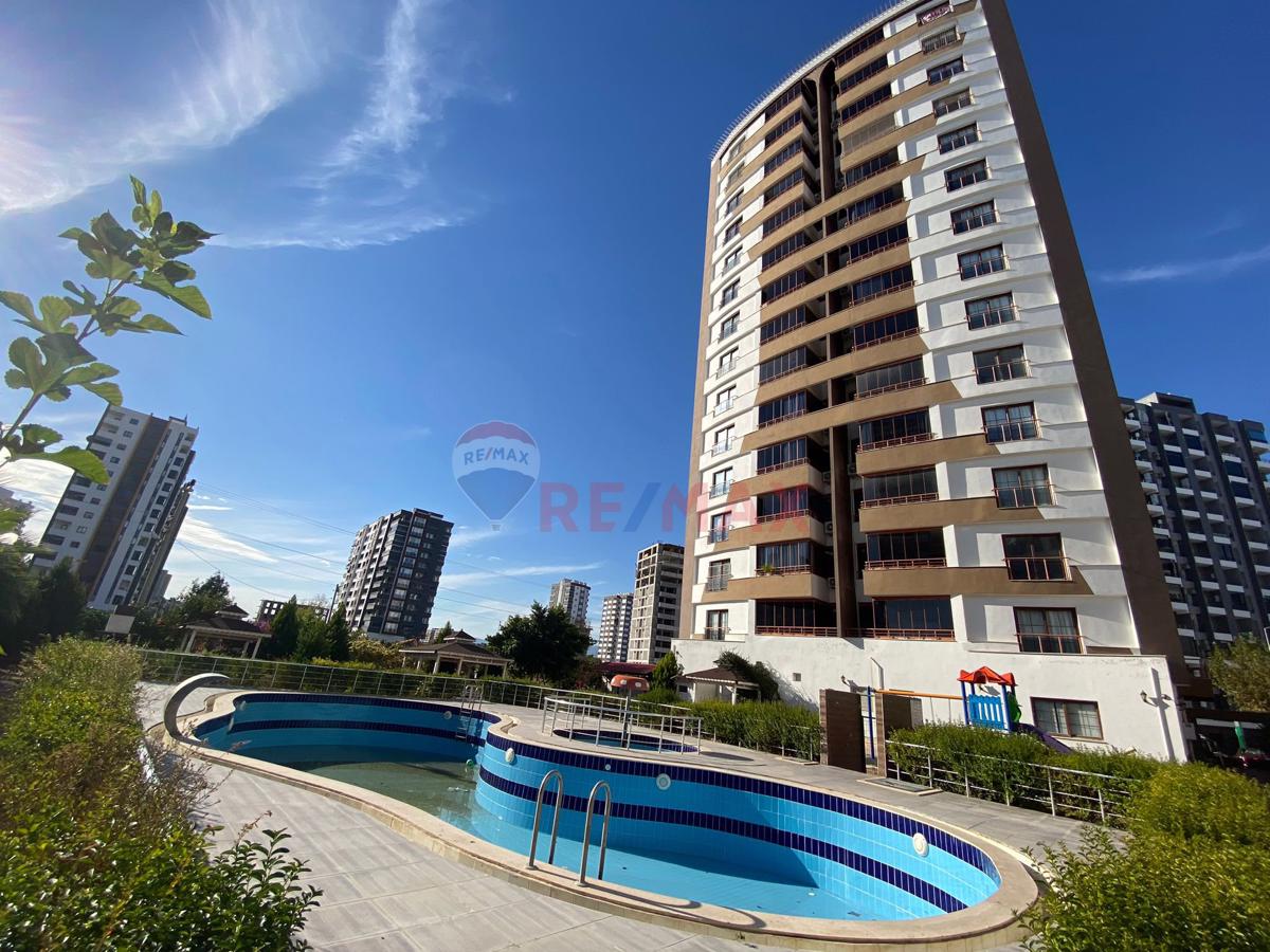 REMAX PALM'DEN TECE'DE LÜX DENİZ MANZARALI SİTE İÇİ 4+1 DAİRE