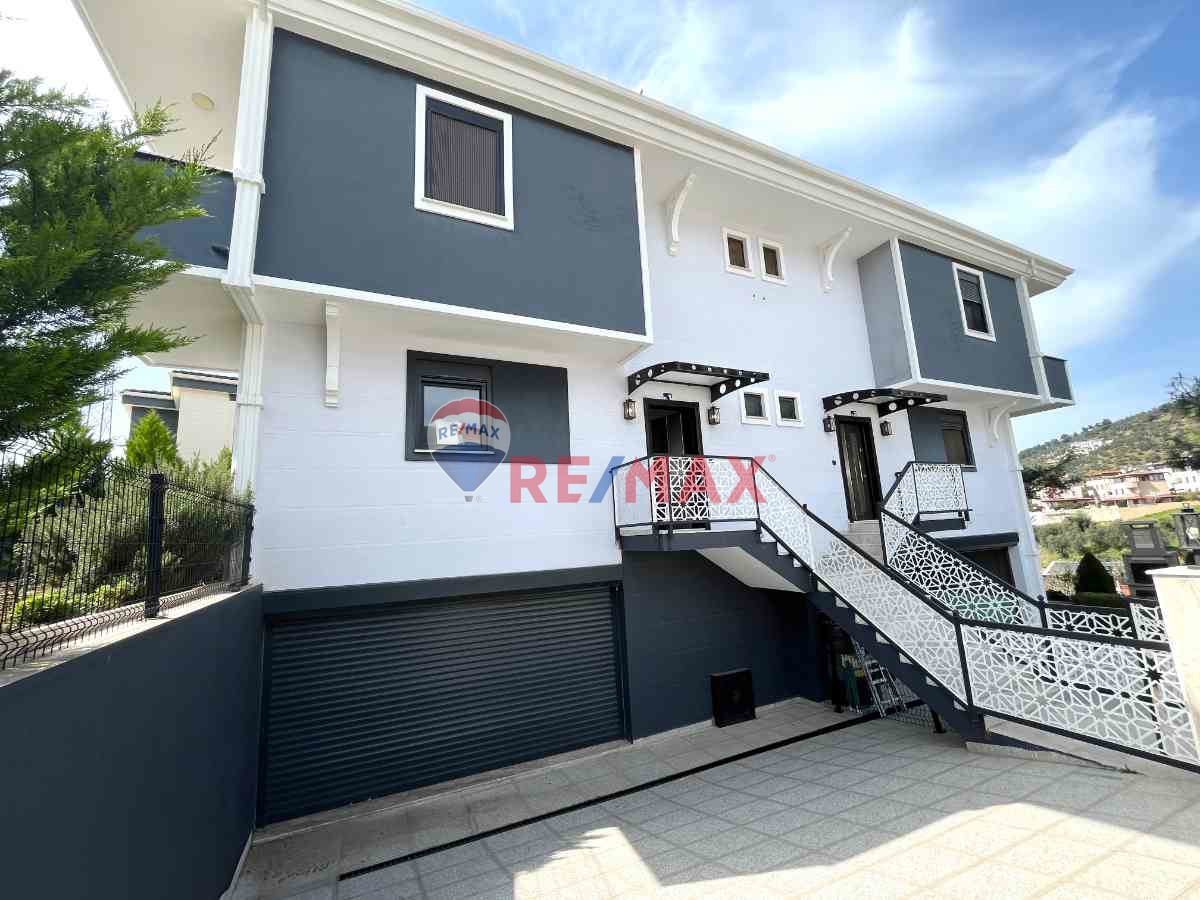 🏡ALTINOLUK'TA SATILIK  5+1  VILLA  KENDI BAHÇESI, KAPALI & AÇIK GARAJI, SIFIR YAPI! 🌿🚗