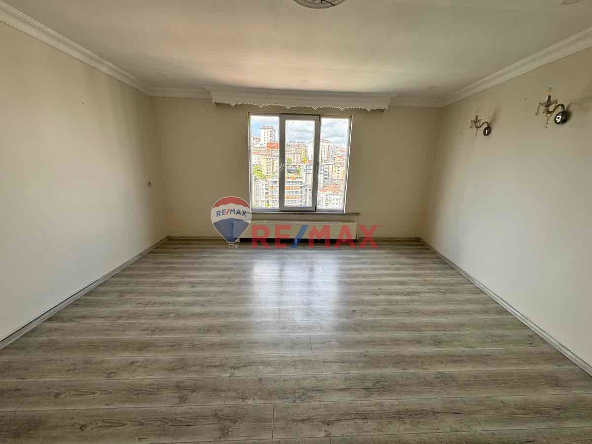 BOŞ!!!KARADOLAP MAH. ŞEHİR MANZARALI SATILIK 4+1 DUBLEKS