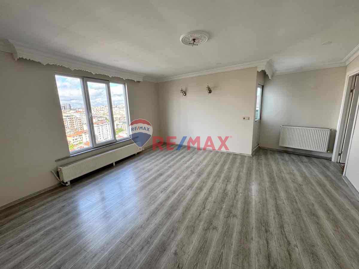 BOŞ!!!KARADOLAP MAH. ŞEHİR MANZARALI SATILIK 4+1 DUBLEKS