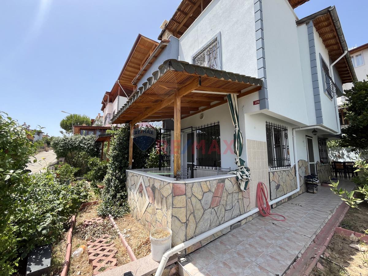 EDREMİT NARLI'DA SATILIK 4+1 PANORAMİK DENİZ MANZARALI İKİZ VİLLA