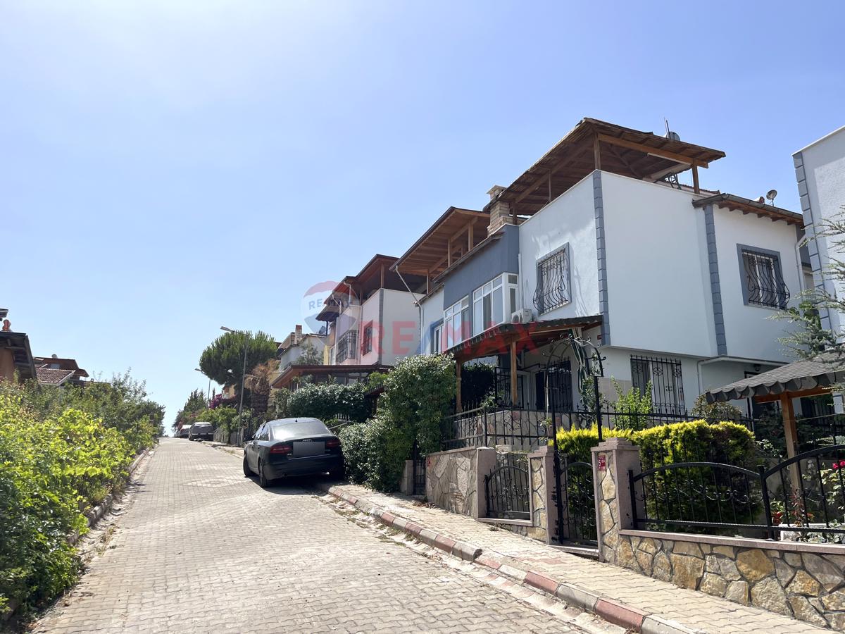 EDREMİT NARLI'DA SATILIK 4+1 PANORAMİK DENİZ MANZARALI İKİZ VİLLA