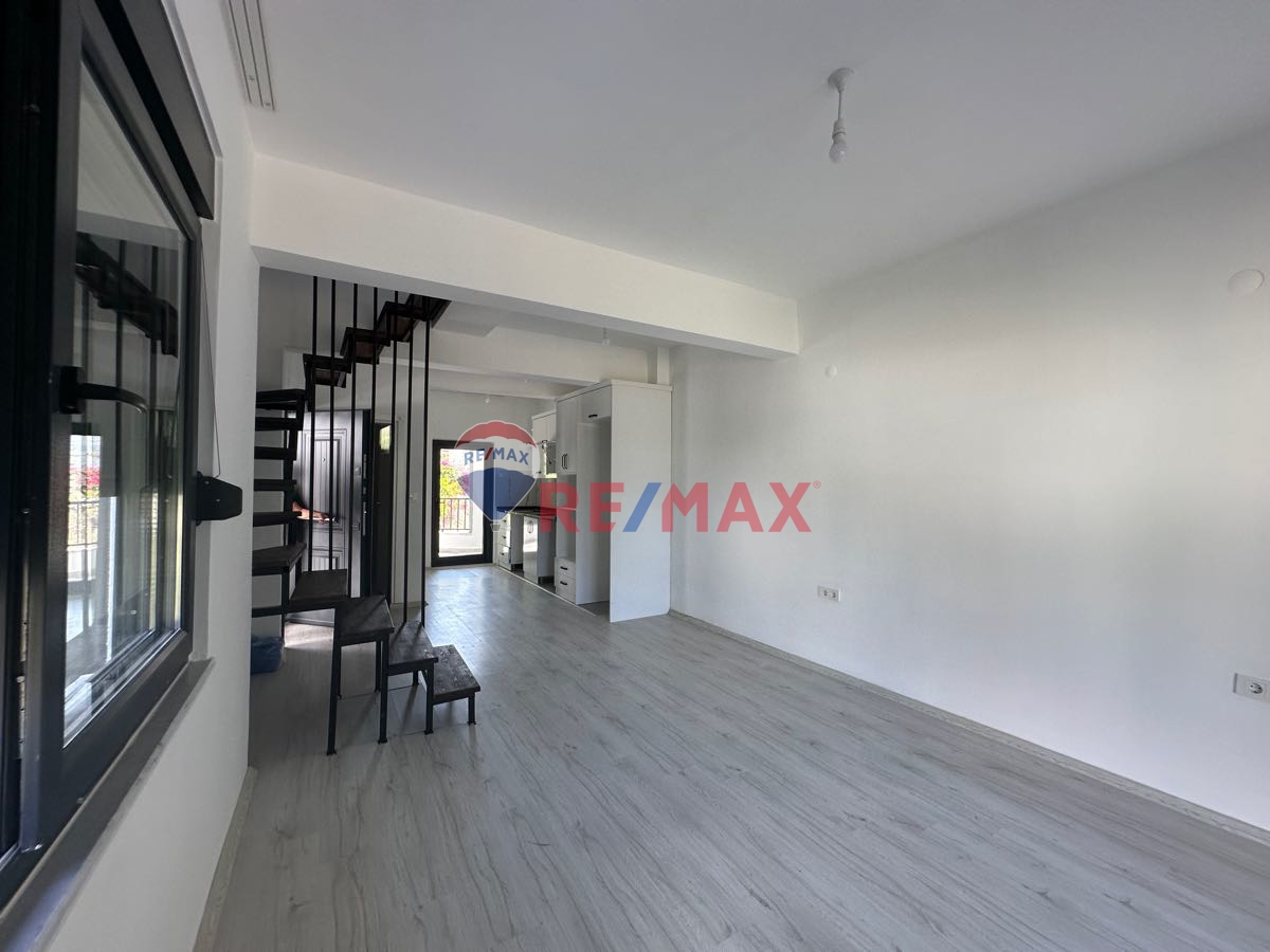 KARACALAR MAHALLESİNDE KİRALIK TRİPLEX YAZLIK & MÜSTAKİL