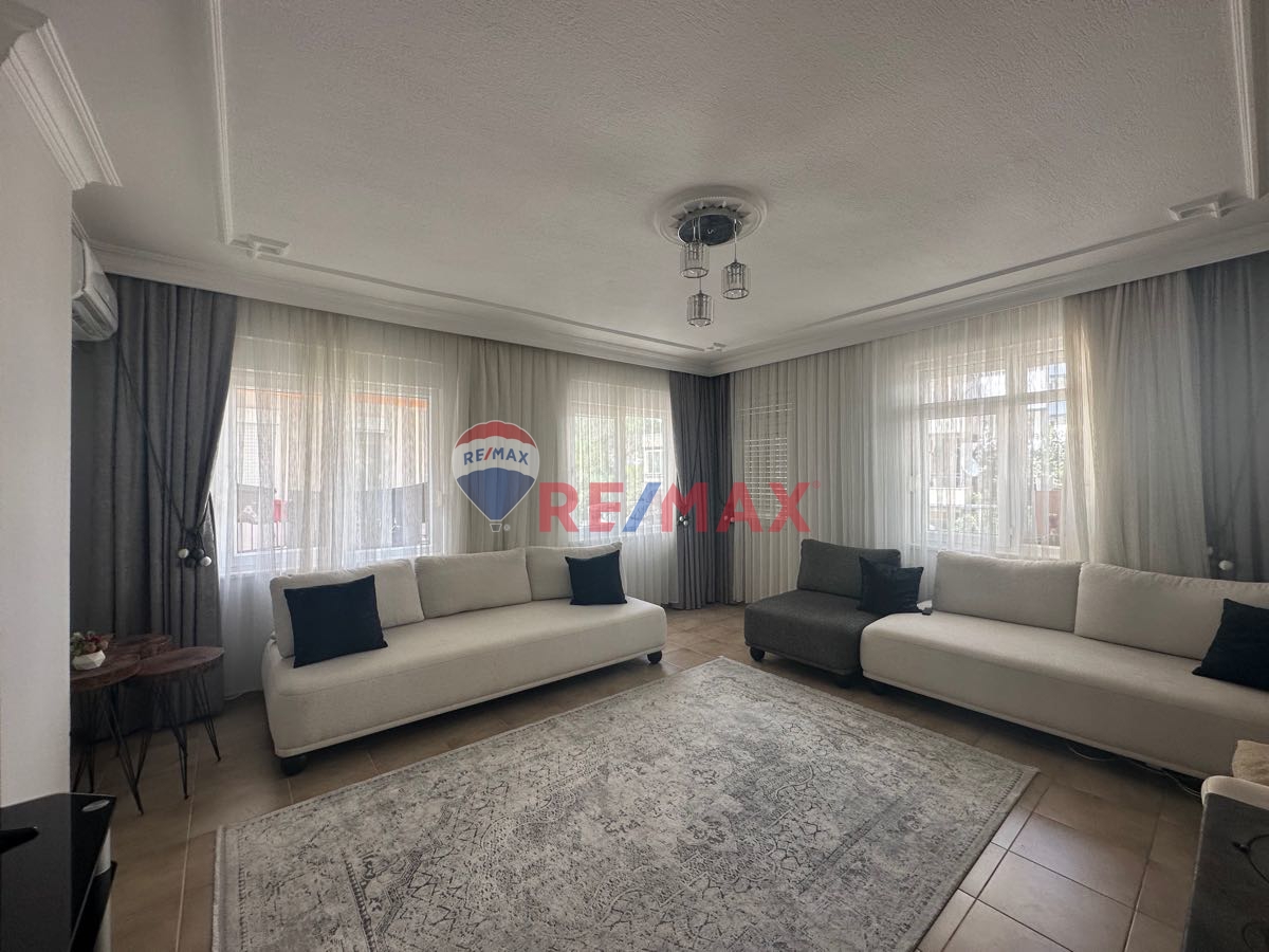 YUKARI PAZARCI MAHALLESİNDE SATILIK 2+1 DAİRE