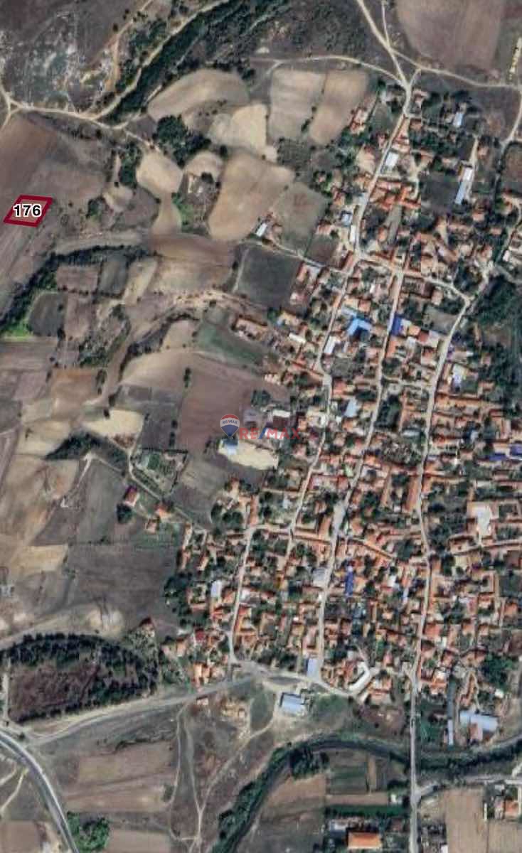 KIRKLARELI LÜLEBURGAZ TATARKÖY'DE KÖYE YAKIN SATILIK TARLA