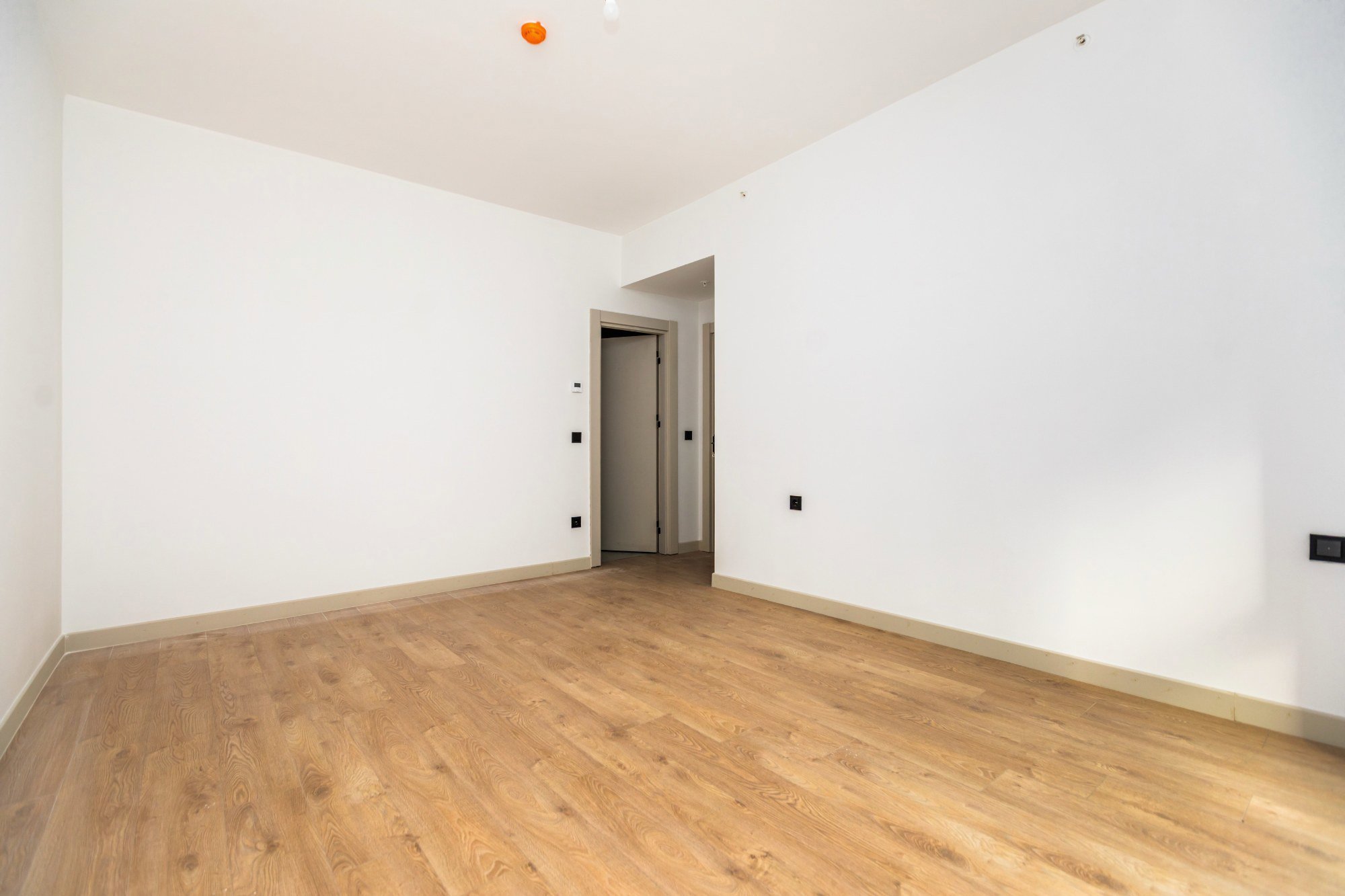 EMLAK KONUT YENI FIKIRTEPE SATILIK 3+1 SIFIR DAIRE