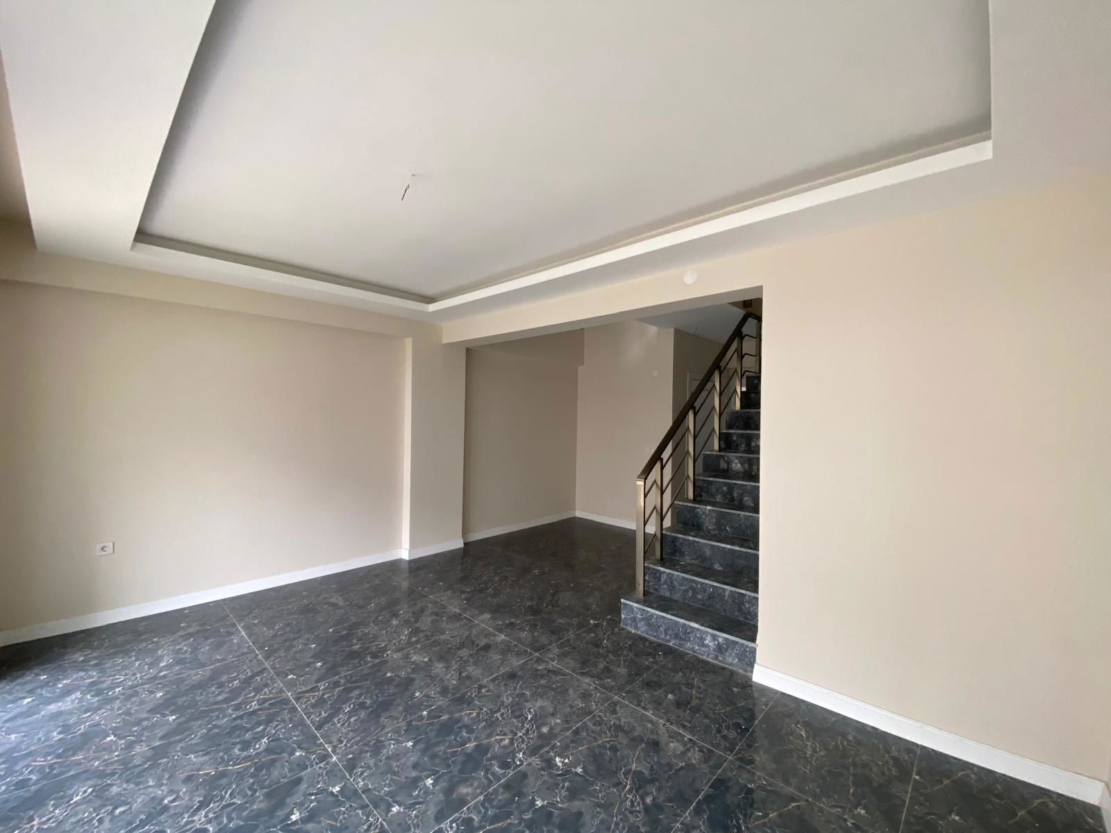 REMAX BEYAZ ÇAMLICA SATILIK DUBLEKS 2 + 1 DAİRE