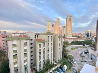 ATAŞEHIR MANOLYA 3'TE YENI TADILATLI GENIŞ TIP 3+1 FERAH DAIRE